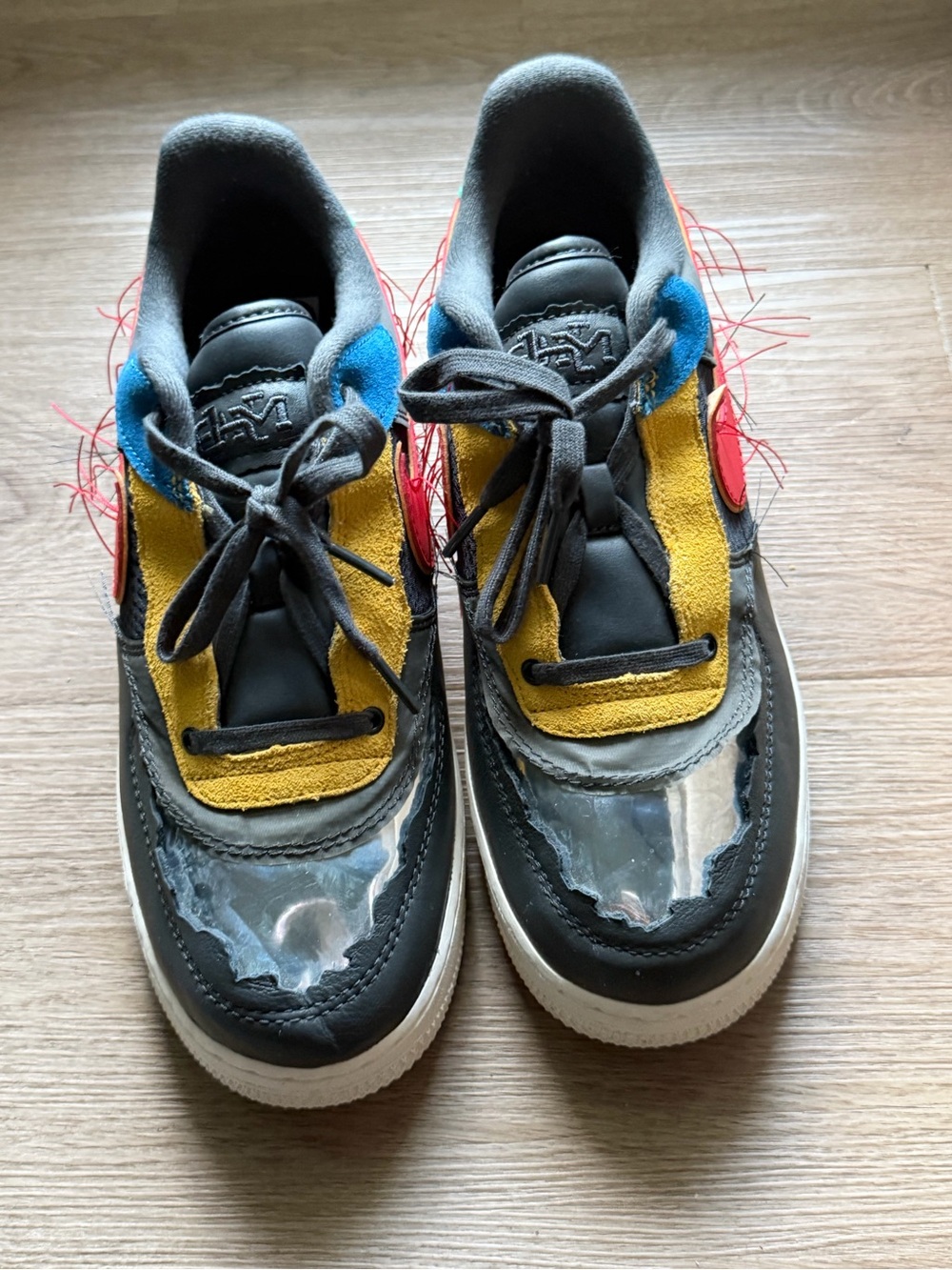 Nike Mens Multicolor Sneakers - Yellow, Blue & Red